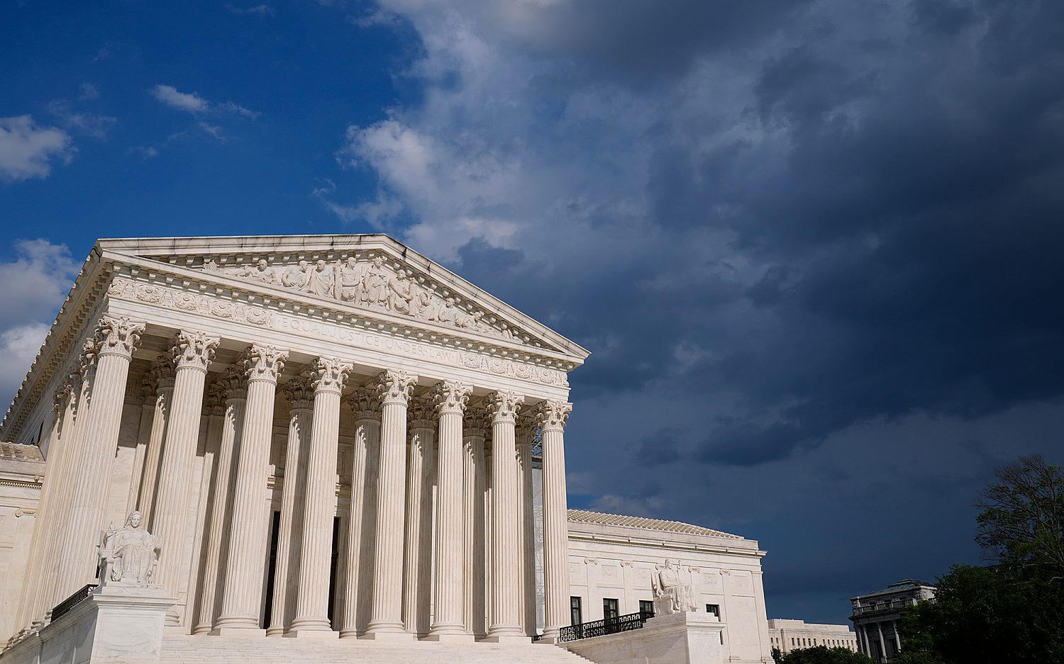 Federal courts won’t refer Justice Clarence Thomas to DOJ